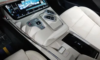 Hyundai Grandeur 2023, 50745 км, за 19103.66 USD - фото 9