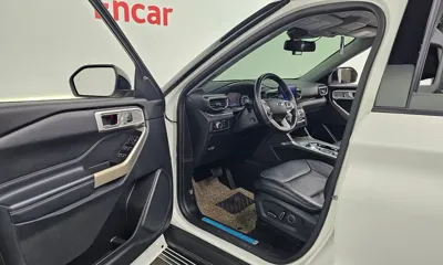 Ford Explorer 2020, 40448 км, за 18493.56 USD - фото 11