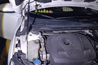 Volvo V40 2017, 72800 км, за 7224 USD - фото 23