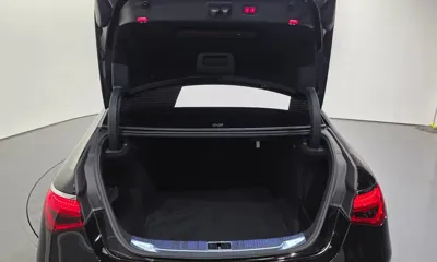 Mercedes-Benz S-Class 2021, 52398 км, за 46905.56 USD - фото 20