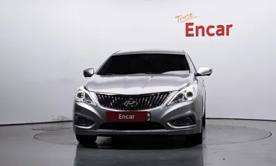 Hyundai Grandeur 2014, 121822 км, за 4296.67 USD