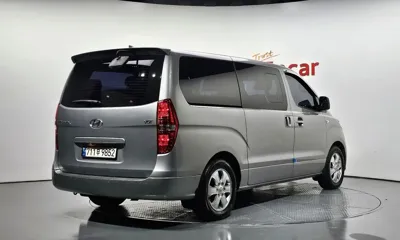 Hyundai Starex 2019, 119125 км, за 10993.37 USD