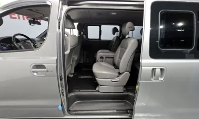 Hyundai Starex 2019, 119125 км, за 10993.37 USD - фото 12
