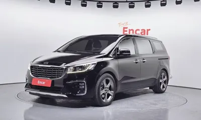 Kia Canival · 2020 год