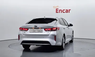 Kia K5 2018, 82027 км, за 8523.29 USD