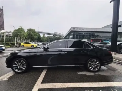 Mercedes-Benz E-Class 2018, 70200 км, за 19007.19 USD