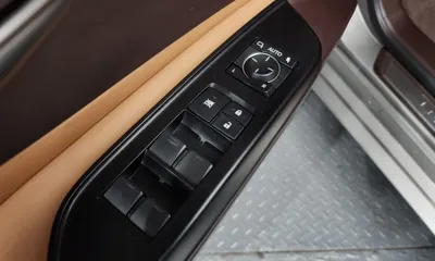 Lexus ES 2019, 58792 км, за 25352.65 USD - фото 32