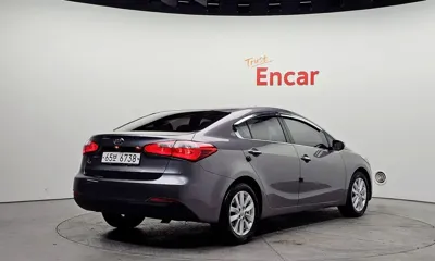 Kia K3 2015, 116859 км, за 3538.14 USD