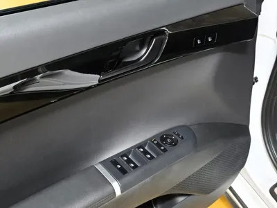 Hyundai Grandeur 2025, 92964 км, за 17120.58 USD
