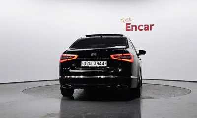 Kia K7 2013, 55500 км, за 5844.11 USD