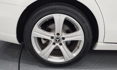 Mercedes-Benz E-Class 2018, 86746 км, за 13641.98 USD