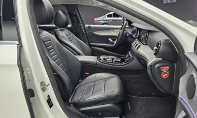 Mercedes-Benz E-Class 2018, 86746 км, за 13641.98 USD - фото 12