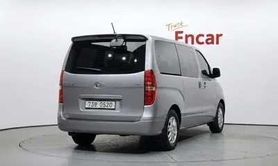 Hyundai Starex 2018, 158549 км, за 7806.41 USD