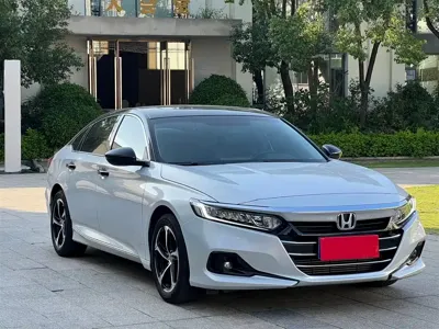 Honda Accord 2023, 51000 км, за 15611.76 USD