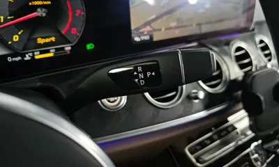 Mercedes-Benz E-Class 2019, 101448 км, за 15302.94 USD - фото 9