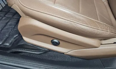 Mercedes-Benz E-Class 2019, 101448 км, за 15302.94 USD - фото 32