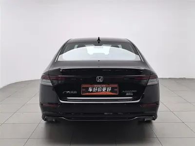 Honda Accord 2025, 4000 км, за 17034.5 USD