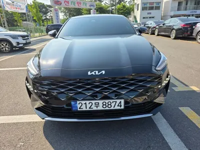 Kia K8 2023, 19603 км, за 20423.46 USD