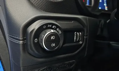 Jeep Wrangler 2025, 1845 км, за 49888.41 USD - фото 17
