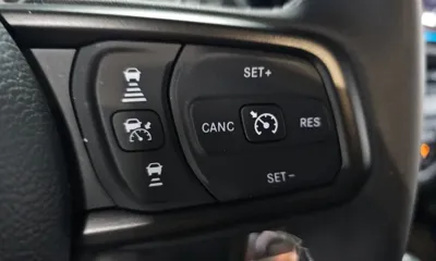 Jeep Wrangler 2025, 1845 км, за 49888.41 USD - фото 19