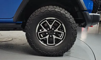 Jeep Wrangler 2025, 1845 км, за 49888.41 USD - фото 21