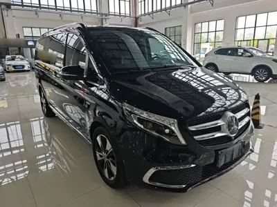 Mercedes-Benz V-Class 2022, 28700 км, за 35652.63 USD