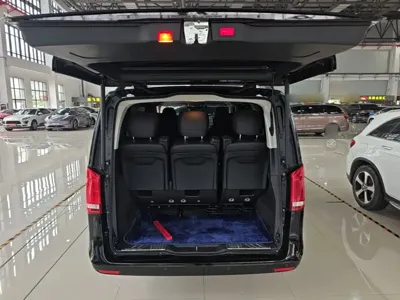 Mercedes-Benz V-Class 2022, 28700 км, за 35652.63 USD - фото 19