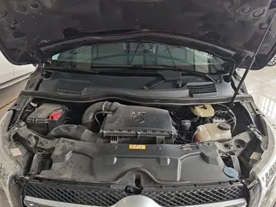 Mercedes-Benz V-Class 2022, 28700 км, за 35652.63 USD - фото 20