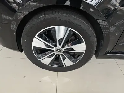 Mercedes-Benz V-Class 2022, 28700 км, за 35652.63 USD - фото 23