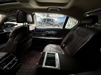 BMW 7 Series 2016, 108000 км, за 24914.16 USD - фото 17
