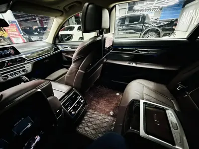 BMW 7 Series 2016, 108000 км, за 24914.16 USD - фото 21