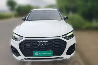 Audi Q5L 2023, 29800 км, за 31048 USD