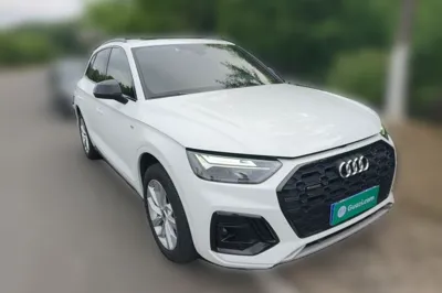 Audi Q5L 2023, 29800 км, за 31048 USD