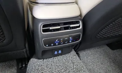 Genesis GV70 2025, 15230 км, за 32982.07 USD - фото 33