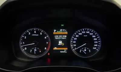 Hyundai Grandeur 2018, 103429 км, за 9107.48 USD - фото 8