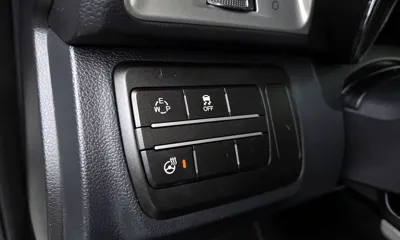 KG_Mobility_Ssangyong TIBOLI 2016, 87005 км, за 6279.75 USD - фото 12