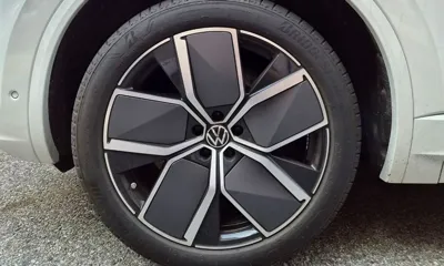 Volkswagen Touareg 2024, 24006 км, за 49231.98 USD - фото 20