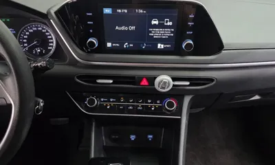 Hyundai Sonata 2020, 12972 км, за 9946.04 USD - фото 15