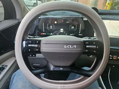 Kia Canival 2025, 13000 км, за 1099.34 USD - фото 7