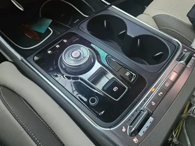 Kia Canival 2025, 13000 км, за 1099.34 USD - фото 9