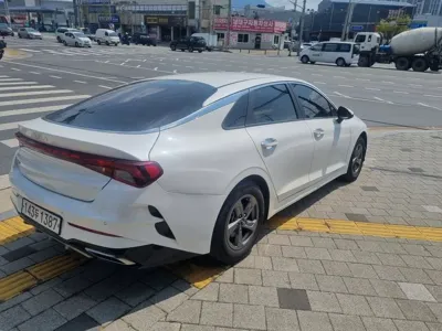 Kia K5 2022, 68450 км, за 11225.16 USD