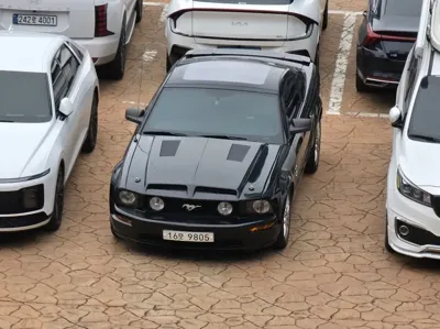 Ford Mustang 2009, 190000 км, за 4909.81 USD