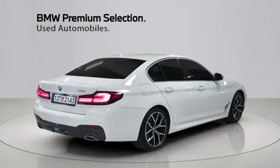 BMW 5-Series 2022, 44506 км, за 26021.36 USD