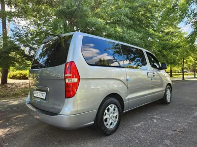 Hyundai Starex 2015, 194000 км, за 4618.43 USD