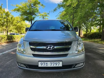 Hyundai Starex 2015, 194000 км, за 4618.43 USD