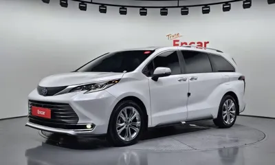 Toyota Sienna · 2022 год