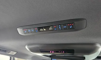 Toyota Sienna 2022, 74431 км, за 28013.04 USD - фото 32