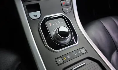 Land Rover Range Rover Evoque 2015, 133469 км, за 5901.27 USD - фото 9
