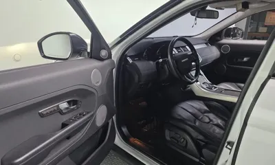Land Rover Range Rover Evoque 2015, 133469 км, за 5901.27 USD - фото 10