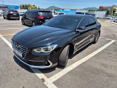 Hyundai Grandeur 2018, 129745 км, за 9967.43 USD